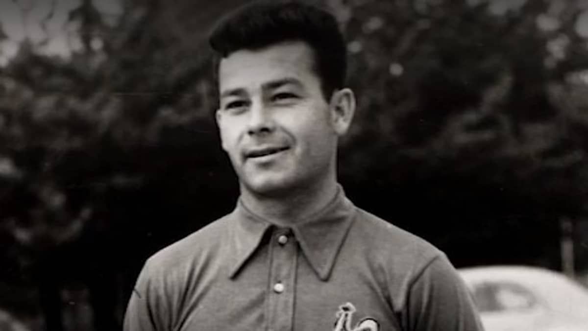 Morre Just Fontaine, maior artilheiro em apenas uma Copa do Mundo 