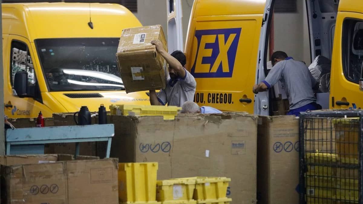 Justiça confirma justa causa de gerente de agência dos Correios suspeito de furtar de R$ 200 mil de cofre