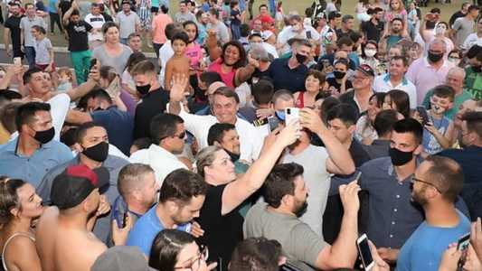 Justiça do DF livrou Bolsonaro de processo por omissão na pandemia; STF mandou PGR reavaliar ação