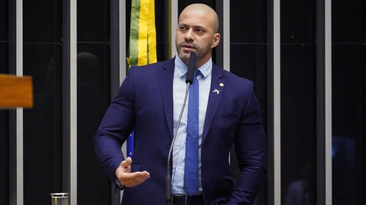 Ex-deputado Daniel Silveira é preso no  Rio de Janeiro um dia após ficar sem mandato