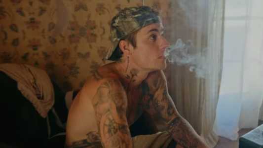 Justin Bieber no clipe de 'Snooze' de SZA
