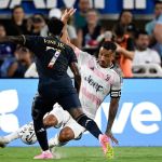 Vini Jr marca, mas Real Madrid perde para a Juventus no último amistoso da pré-temporada 