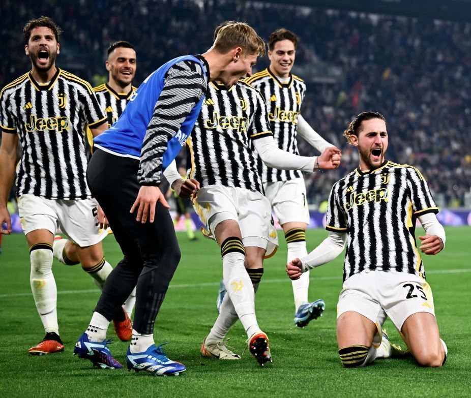 Campeonato Italiano: Milan bate Sassuolo, e Juventus supera Roma em clássico