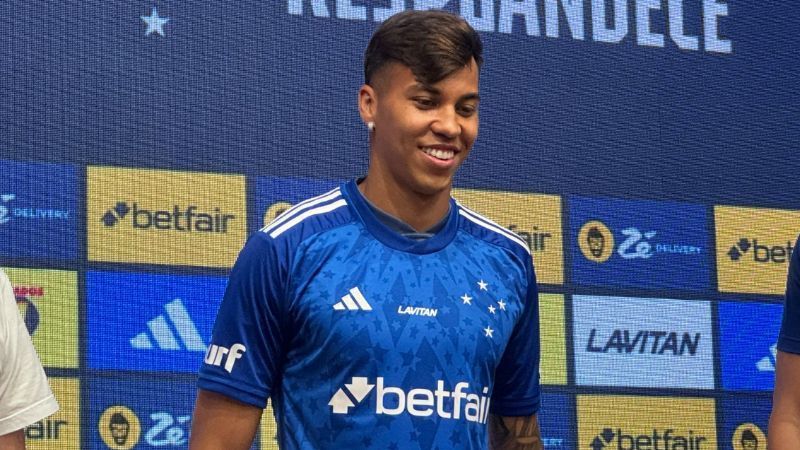 Reforço do Cruzeiro revela conversas e lição de Cristiano Ronaldo