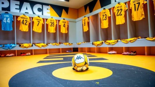 Kaizer Cheifs busca um novo técnico