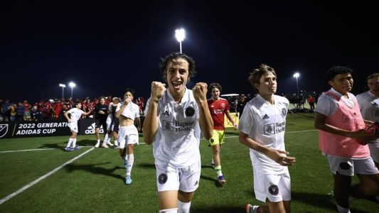 Kaká viajou para testes no Torino