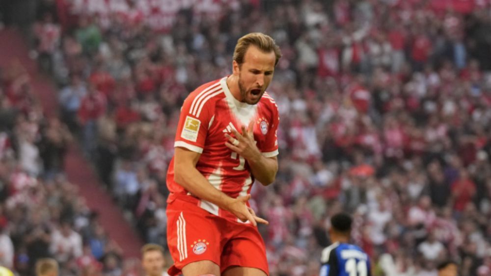 Com primeiro tempo avassalador, Bayern goleia Hamburgo pela Bundesliga