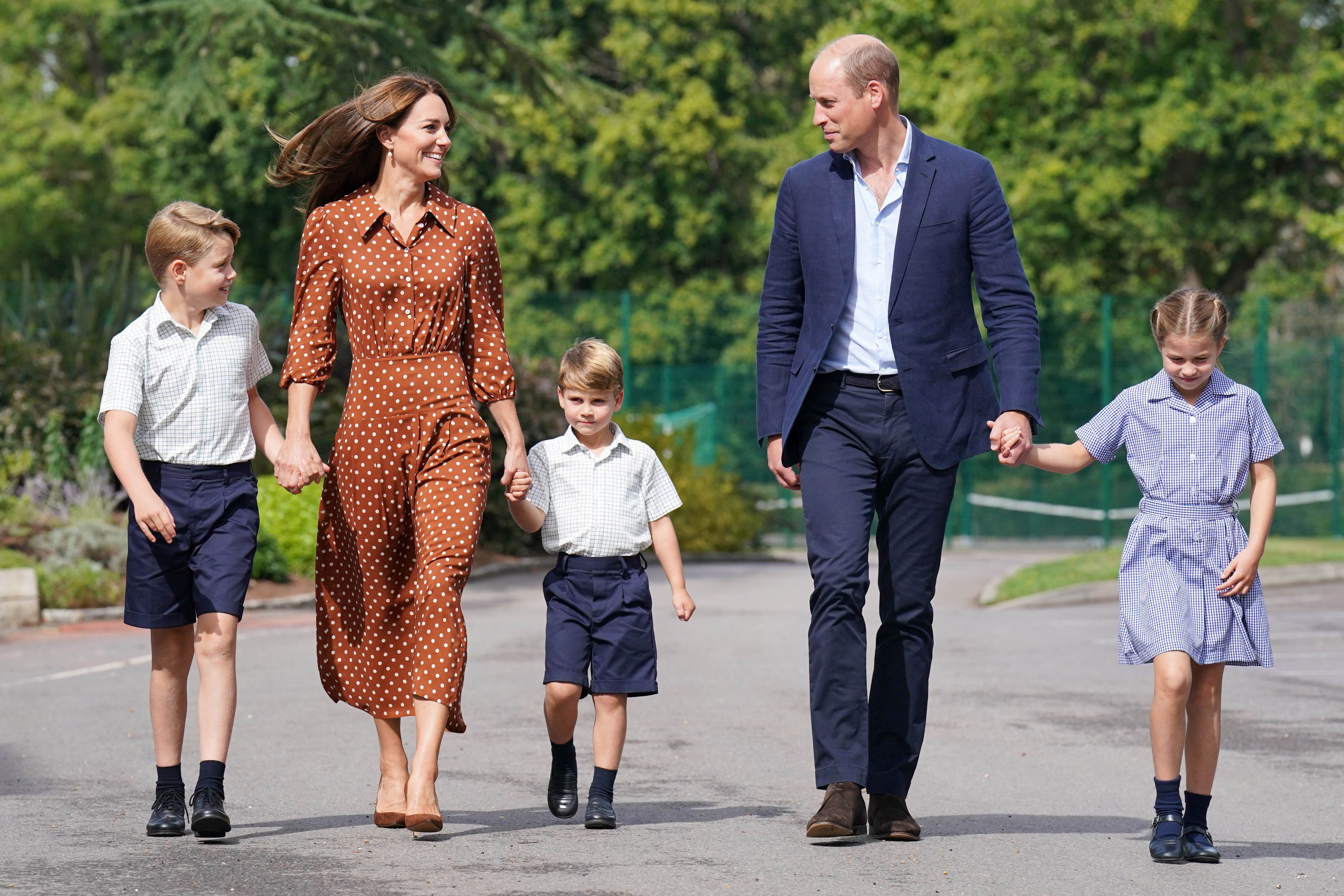 William e Kate Middleton terão longas férias com os filhos; entenda