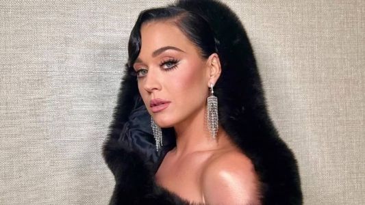 Katy Perry é conhecida por sucessos como 'Hot N Cold' e 'Firework'