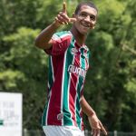 Fernando Diniz vai usar pausa para observar de perto jovem promessa