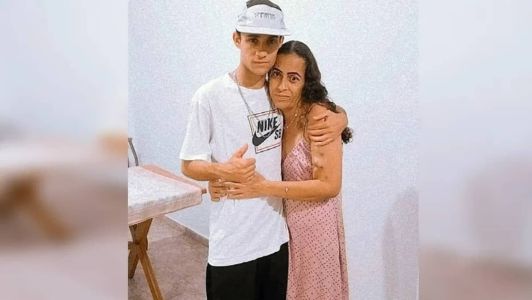 Kauan com a mãe Graziele poucos dias antes do acidente