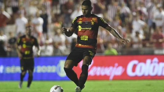 Kayke vai defender a Chapecoense