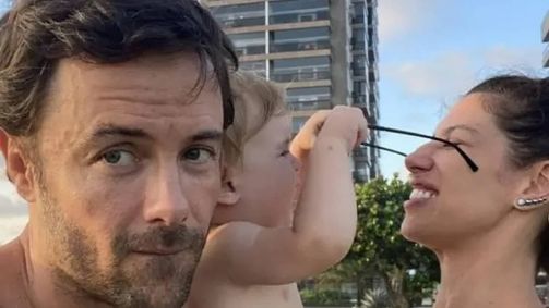 Kayky Brito, o filho Kael e a companheira, Tamara Dalcanale