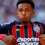 Torcedor do Vitória é denunciado por injúria racial ao comparar atacante do Bahia com macaco