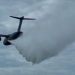 FAB cede avião para auxiliar no combate ao fogo no interior paulista