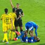Jovem do Cruzeiro deixa jogo contra o Mirassol chorando após entrada grave