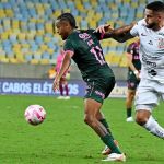 Mano vê evolução no Corinthians e admite que empate com o Flu deixa gosto amargo