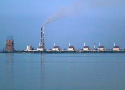 Vista lateral da usina nuclear ucraniana de Zaporizhzhia