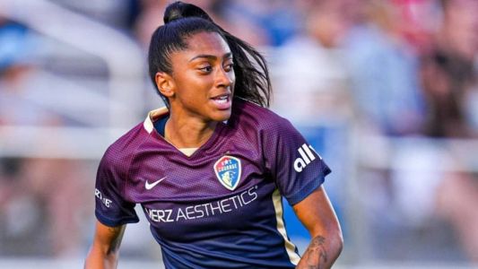 Kerolin atua pelo North Carolina Courage, dos EUA