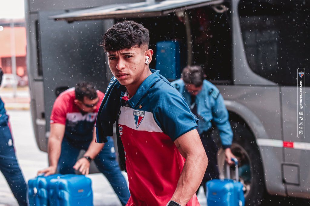 Fortaleza embarca para enfrentar Corinthians sem quatro jogadores; veja quem são