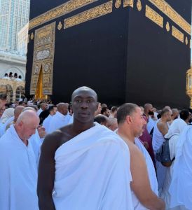 Khaby Lame é o tiktoker mais seguido do mundo