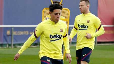 Kike Saverio em treino do Barcelona