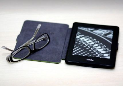 Sem incentivo e educação, Brasil enfrenta crise no gosto pela leitura, dizem livreiros