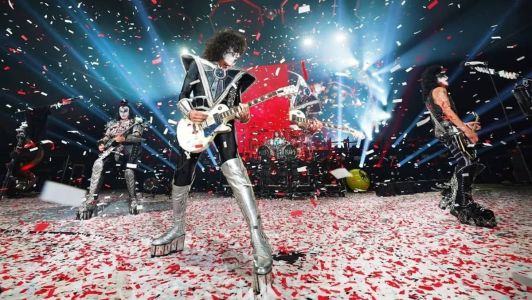 Kiss volta a BH em abril com show no Mineirão