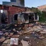 Vídeo: incêndio atinge terreno com materiais recicláveis no Barreiro; Kombi é destruída