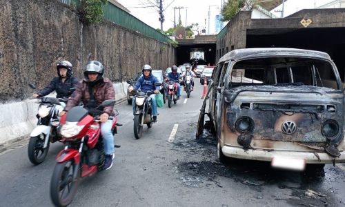 kombi incendio juiz de fora avenida rio branco mergulhão