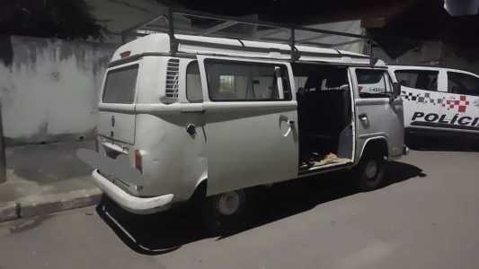 Kombi seria usada para transportar o cofre do banco