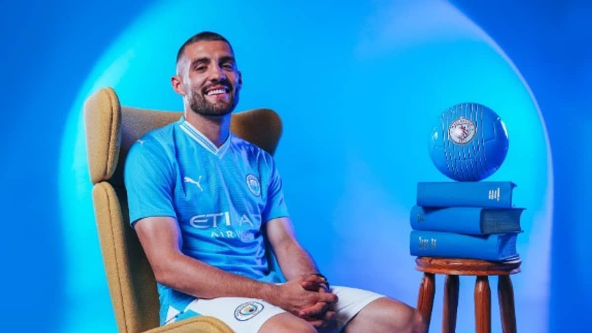 Manchester City anuncia contratação do croata Kovacic, ex-Chelsea