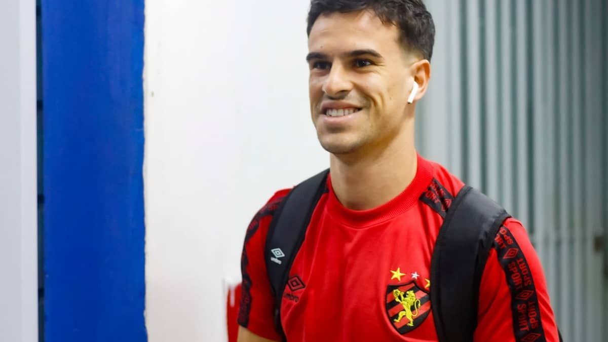 Sport: recuperado, Labandeira volta a ser relacionado após 73 dias