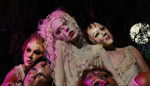 Lady Gaga no videoclipe de 'The Dead Dance'