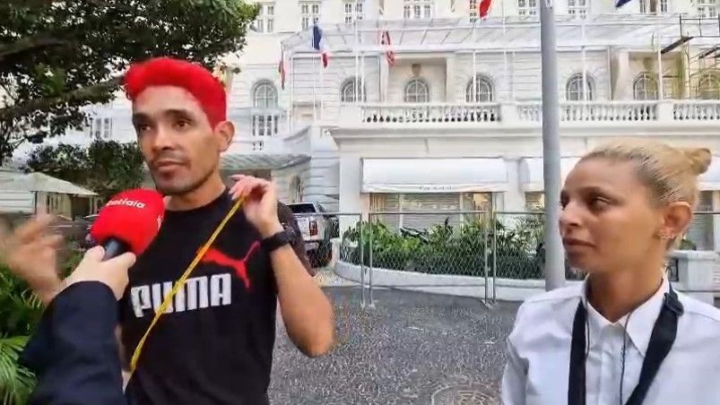Lady Gaga não aparece na sacada, mas fãs persistem no Copacabana Palace: 'Será maravilhoso'