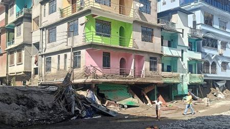 Entre os mortos no rompimento estão sete soldados do exército indiano