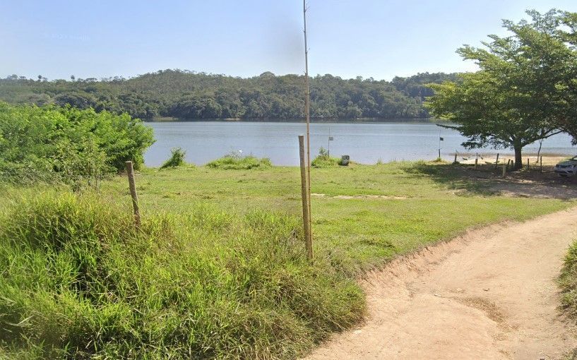 Motorista de Hilux atira em cliente, foge e deixa Jet Ski em bar na Lagoa Várzea das Flores