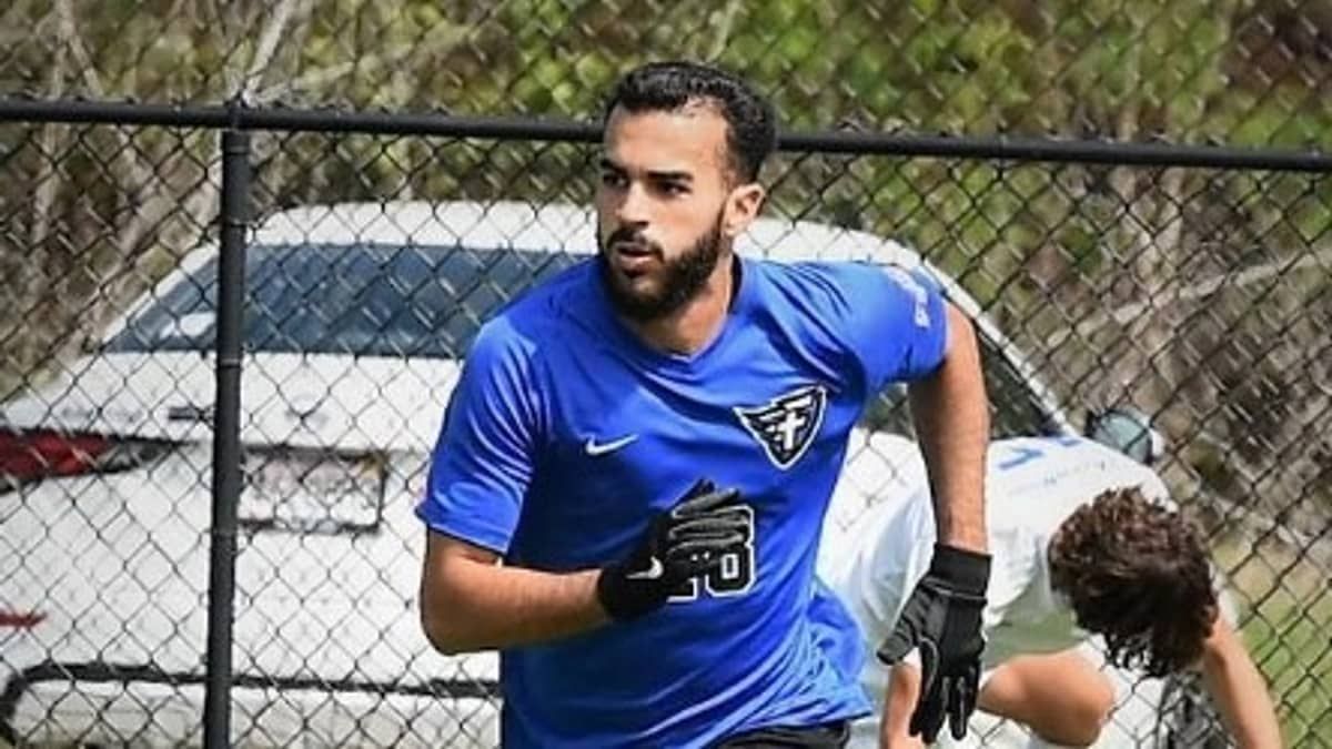 Jogador de futebol brasileiro morre ao ser atropelado por carro dentro de casa nos Estados Unidos  