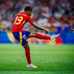 Yamal, da Espanha, se torna o jogador mais novo a marcar gol na Eurocopa