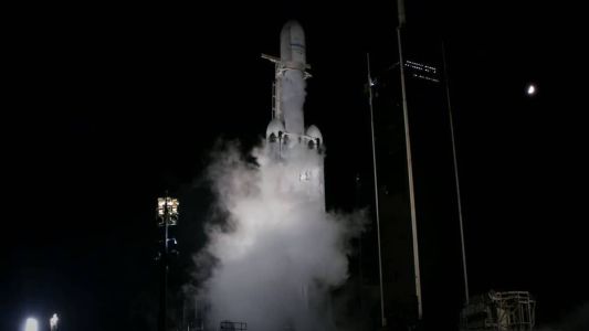 Lançamento do maior satélite de comunicações do mundo é abortado nos EUA.