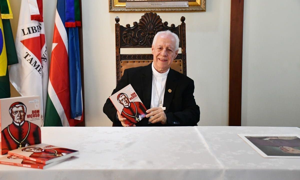 Arcebispo de Juiz de Fora lança livro sobre atuação e legado de Dom Viçoso