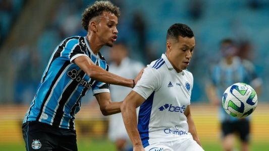Lance do jogo entre Grêmio e Cruzeiro pela Copa do Brasil