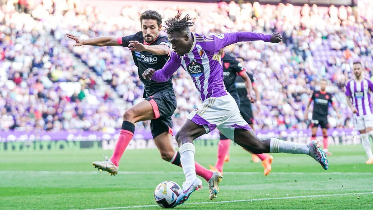Após lance polêmico, Valladolid pede afastamento de árbitro
