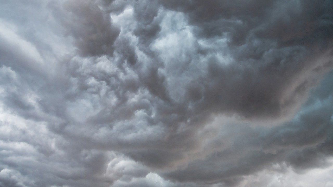 Tempestade e granizo podem atingir cidades de MG, RJ e SP; veja lista completa