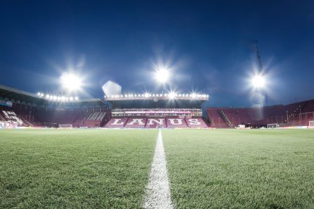 La Fortaleza, casa do Lanús, é palco da partida contra o Fluminense nesta terça (16)