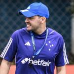 Larcamón relaciona 24 jogadores para estreia do Cruzeiro na Copa do Brasil