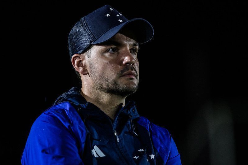 Larcamón assume responsabilidade por eliminação do Cruzeiro: 'Servirá de cicatriz'
