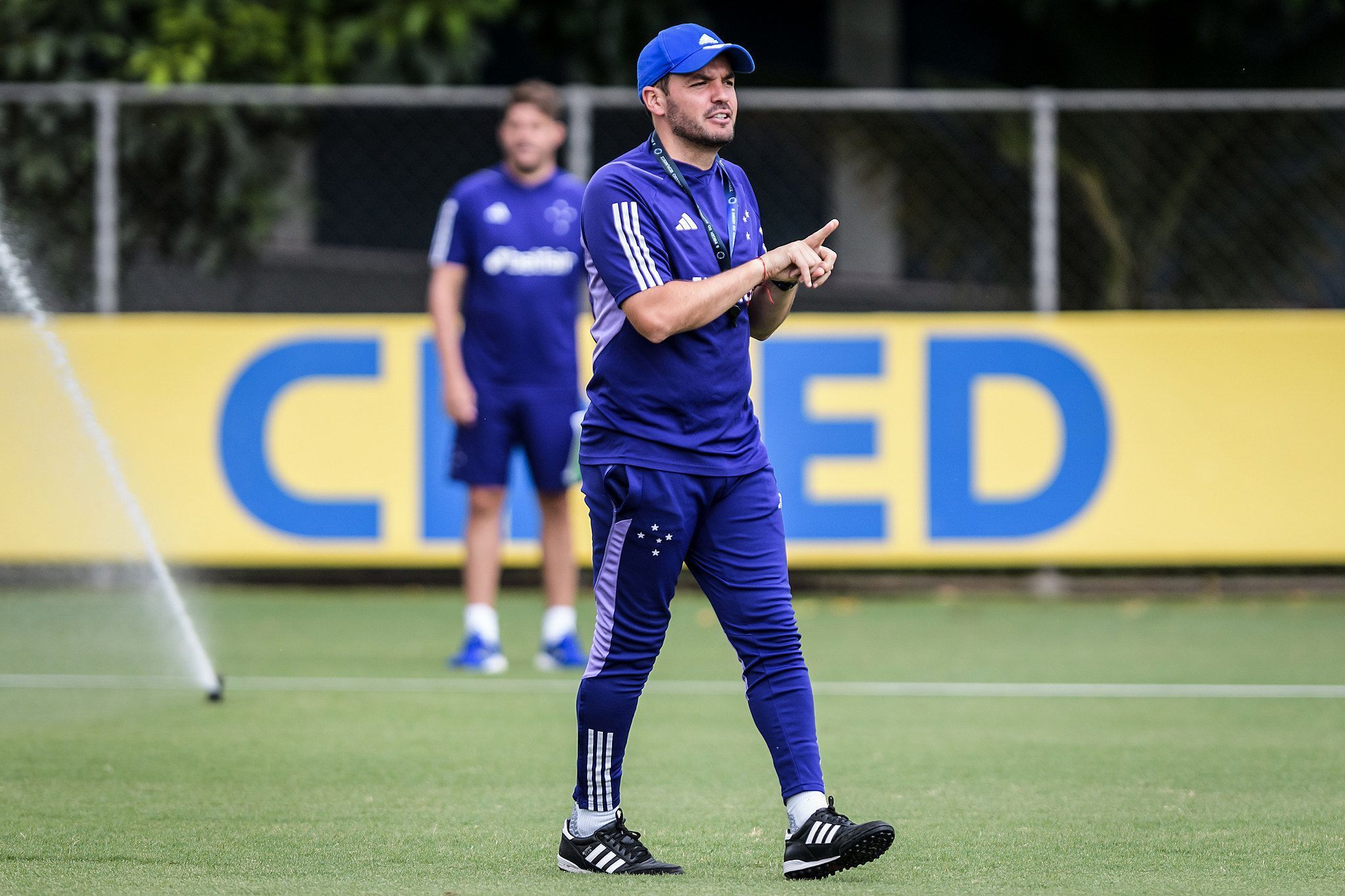 Larcamón toma primeira medida com jogadores do Cruzeiro após eliminação