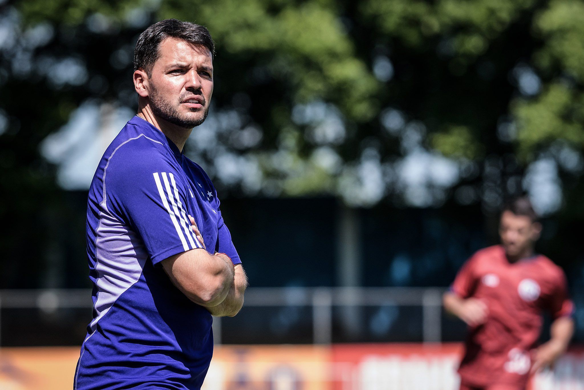 Nicolás Larcamón define primeiro time titular do Cruzeiro; veja escalação