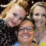 Larissa Manoela processa os pais e pede indenização por danos morais